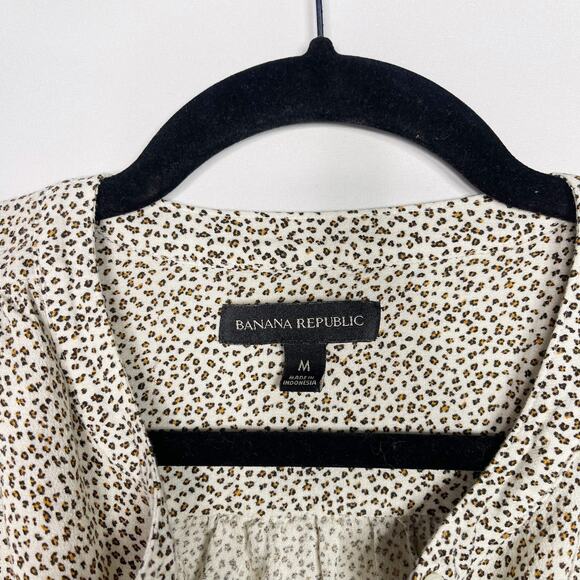 Banana Republic M Cream Black Cheetah Print Essential Button Front Blouse Top - Picture 6 of 10